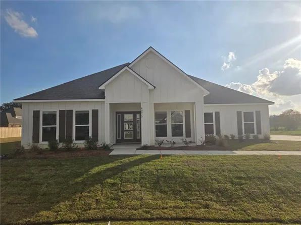 40025 Judith Lora Dr, Gonzales, LA 70737