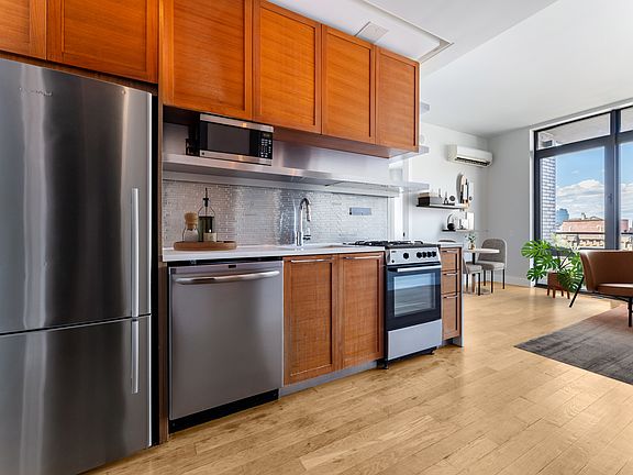 3rd image of 146 S 4th St APT 4L