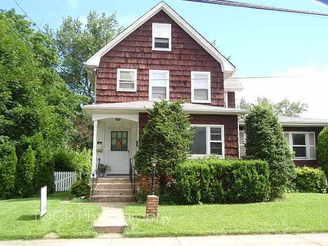 1st image of 34 Cross Ave