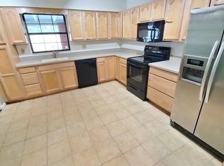 927 Village Dr, Brooksville, FL 34601