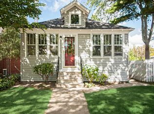 712 Wayne St, Saint Joseph, MI 49085