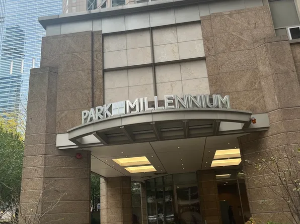 222 N Columbus Dr APT 406, Chicago, IL 60601