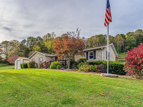 3rd image of 16593 Lee Hwy