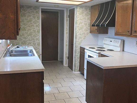5th image of 1214 Roanoke Dr