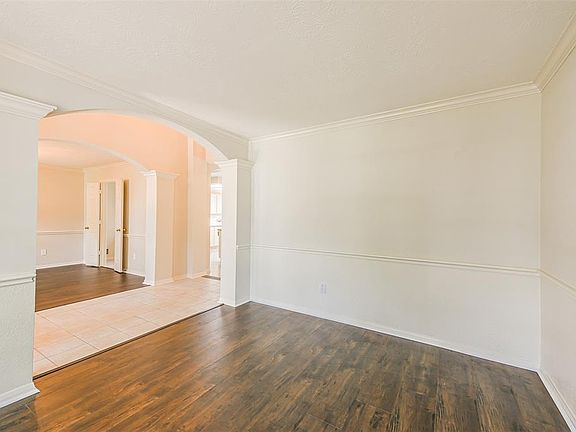 4th image of 3011 Huckleberry Street