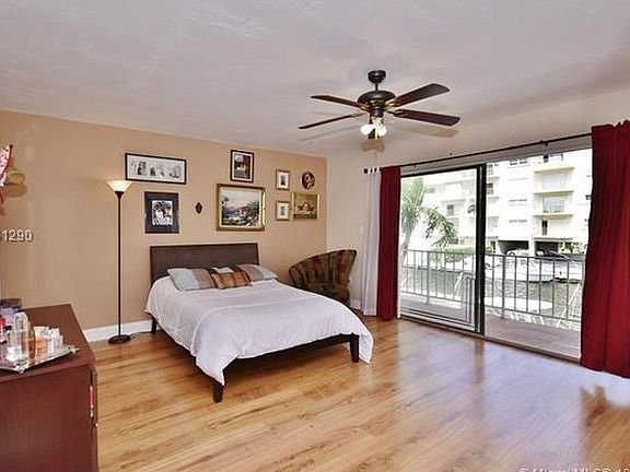 4th image of 3797 NE 170th St #A-4