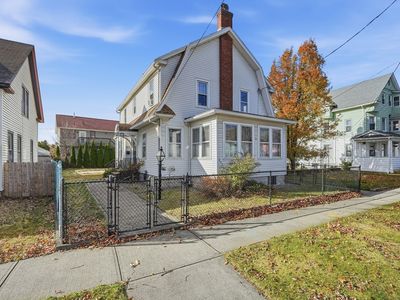 572 Springfield St, Chicopee, MA, 01013