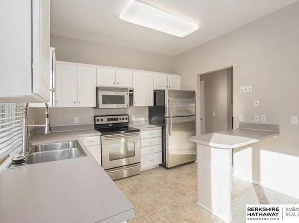 3902 N 173rd Ave, Omaha, NE 68116