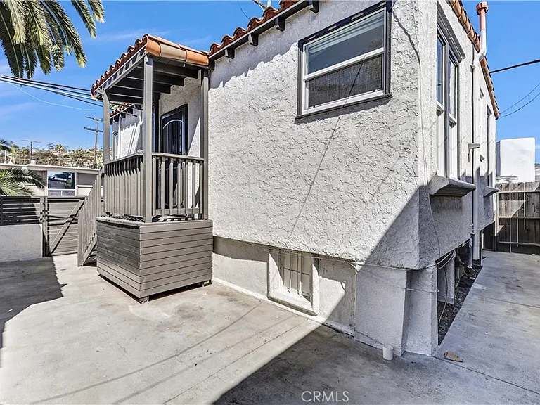 200 Avenida Monterey — Photo 17