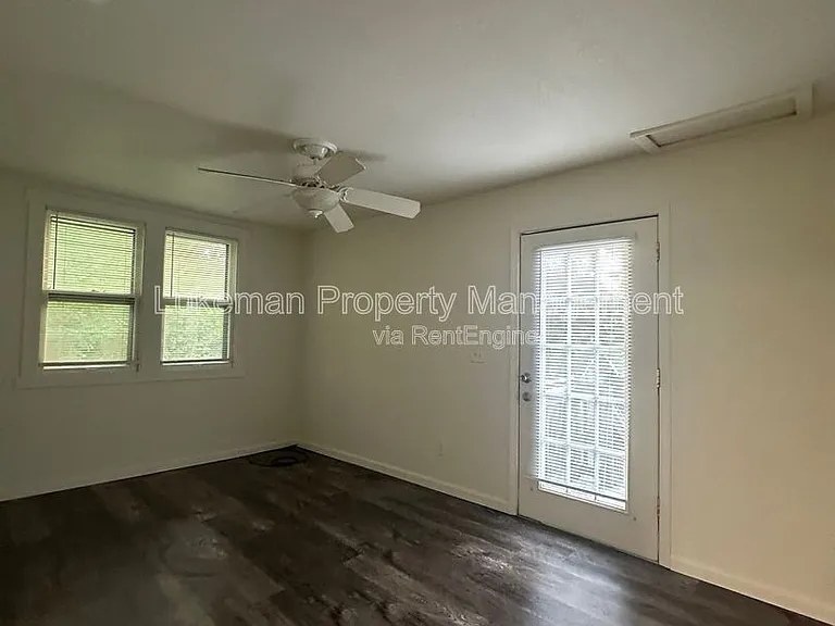 1315 Mills St #2 — Photo 3