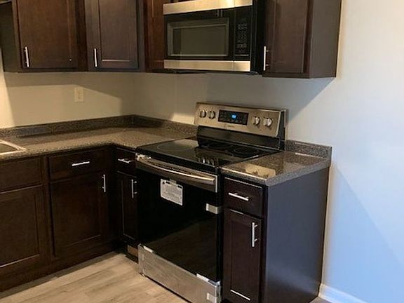 5th image of 8426 Tidewater Dr Unit 2