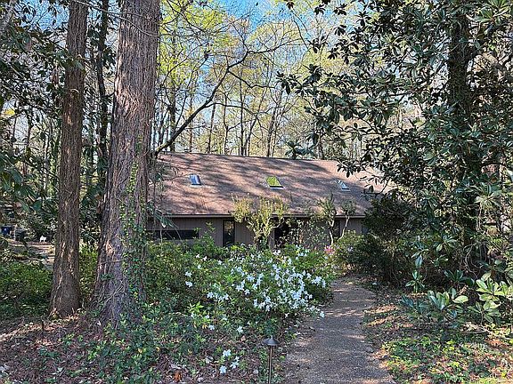 2nd image of 760 Moores Mill Rd