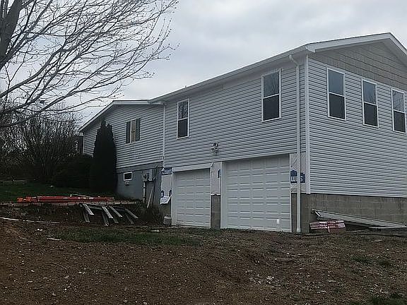 Back garage view 