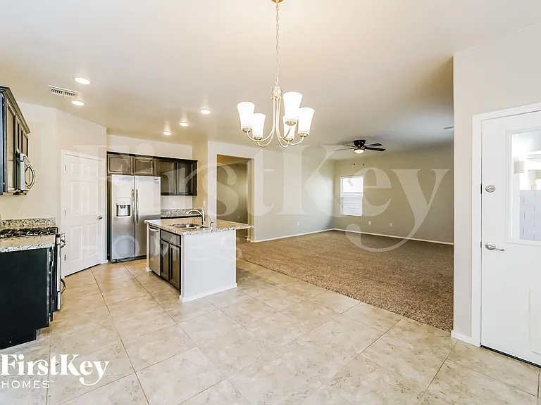 12239 E Metz Dr — Photo 5