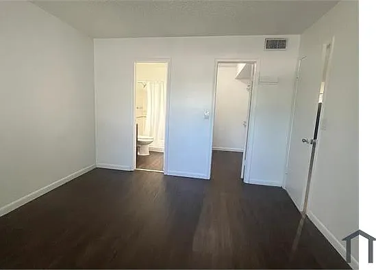 2832 Fillmore St #18 — Photo 5
