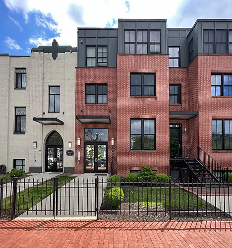 1209 G St SE #8 Photo 1 1209 G St SE #8 Photo 1