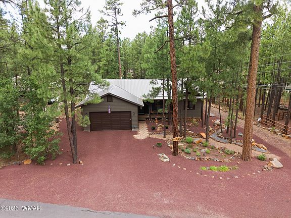 5th image of 2962 Chestnut Cir
