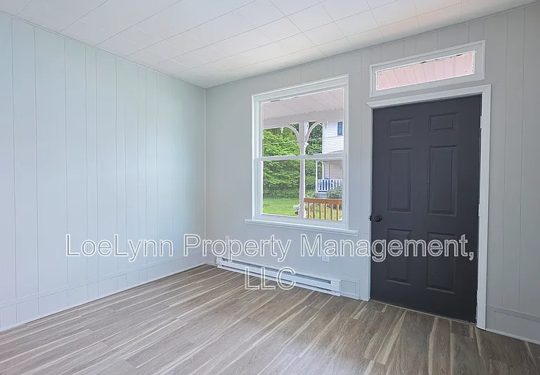 14210 Temple St — Photo 19