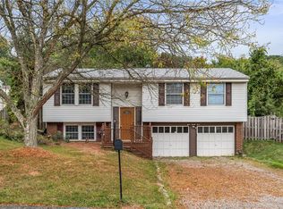 493 Rainier Dr, Pittsburgh, PA