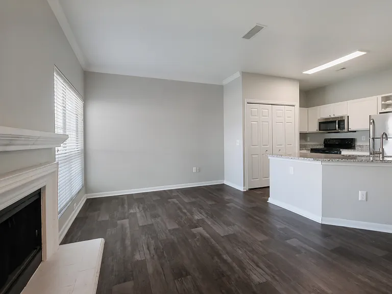 Castle Hills Townhomes — Photo 39