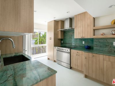 852 21st St Unit E, Santa Monica, CA, 90403