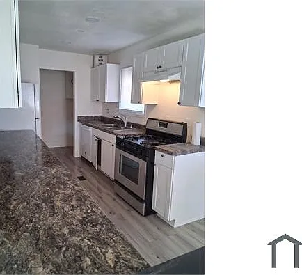 730 W Avenue H #10 — Photo 2