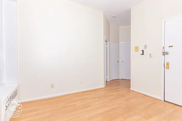 Rented by MySpaceNYC | media 10