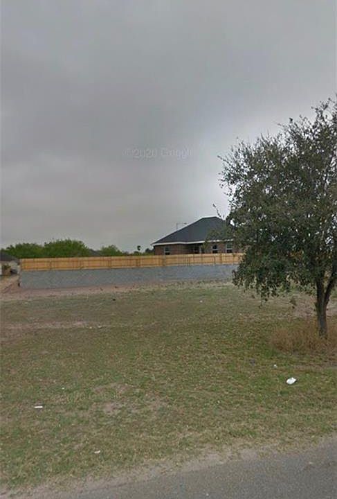 1st image of 744 N Kika De La Garza Blvd