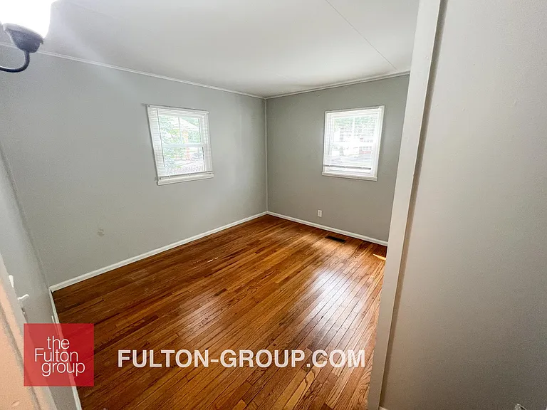 905 Veto St NW — Photo 9