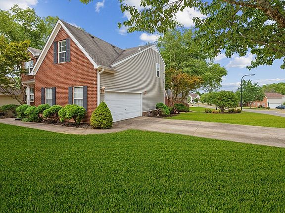 2nd image of 1948 Portway Rd