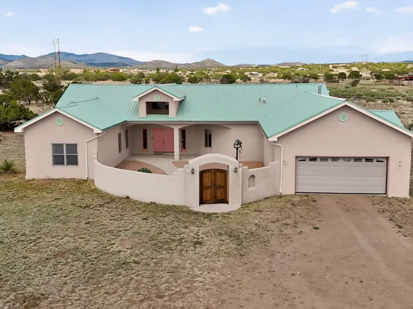 12 Calleja Miramonte, Lamy, NM 87540