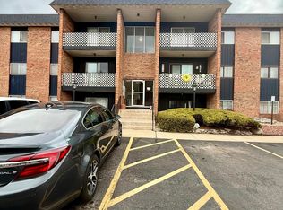 3245 Saric Ct APT 1H, Highland, IN 46322