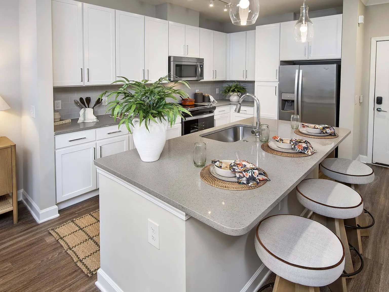 Reserve Decatur Apartments — Photo 2