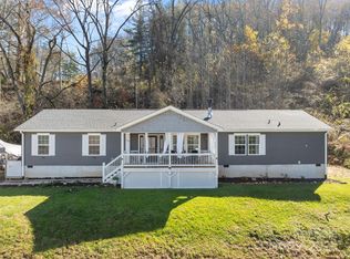 94 Leopard Dr, Waynesville, NC 28786