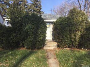 7519 Continental Ave, Warren, MI 48091