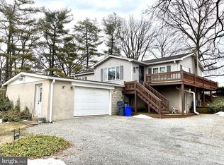 77 Paradise Ln, Ronks, PA 17572