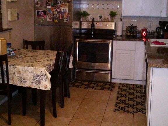 5th image of 2114 W Sunnyside Drive