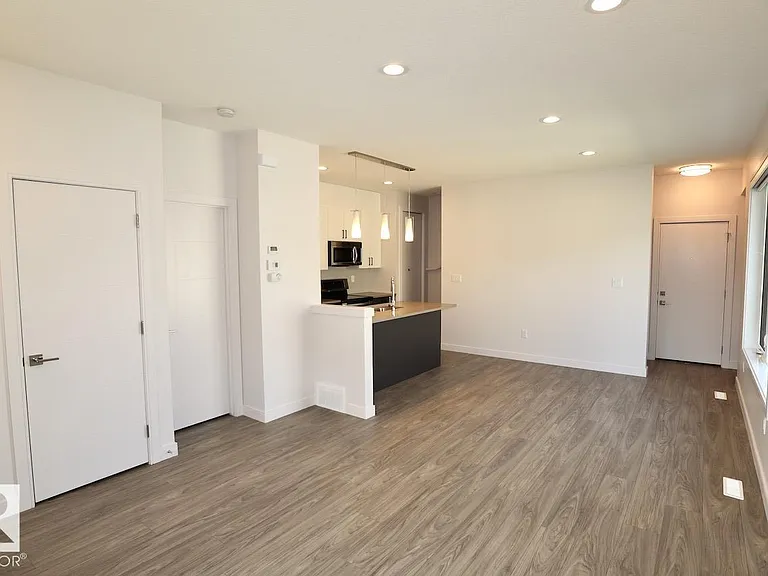 10820 86th Ave NW — Photo 3