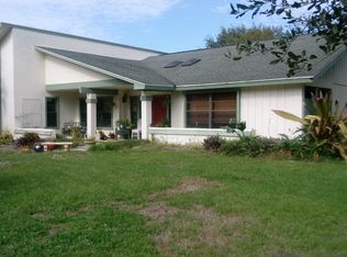 535 NE Bayberry Ln, Jensen Beach, FL 34957