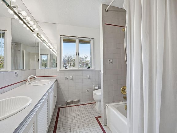 59th image of 2044 Manor Dr