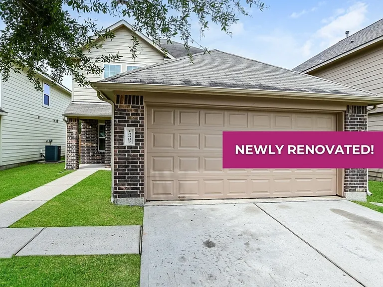 13407 Ella View Ln — Photo 1