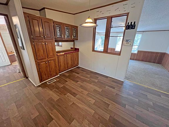 3rd image of 137 Knott Dr