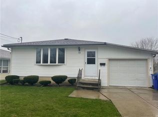 322 Barnsdale Ave, West Seneca, NY 14224