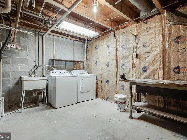 10301 Cherry View Ct — Photo 17