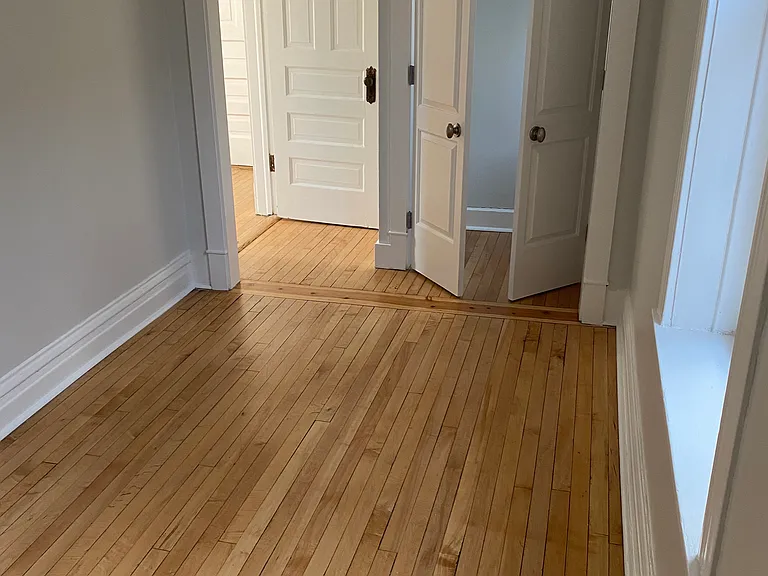 1916 N Winchester Ave #2 — Photo 5