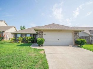 136 Kenton Ln, Madison, AL 35756