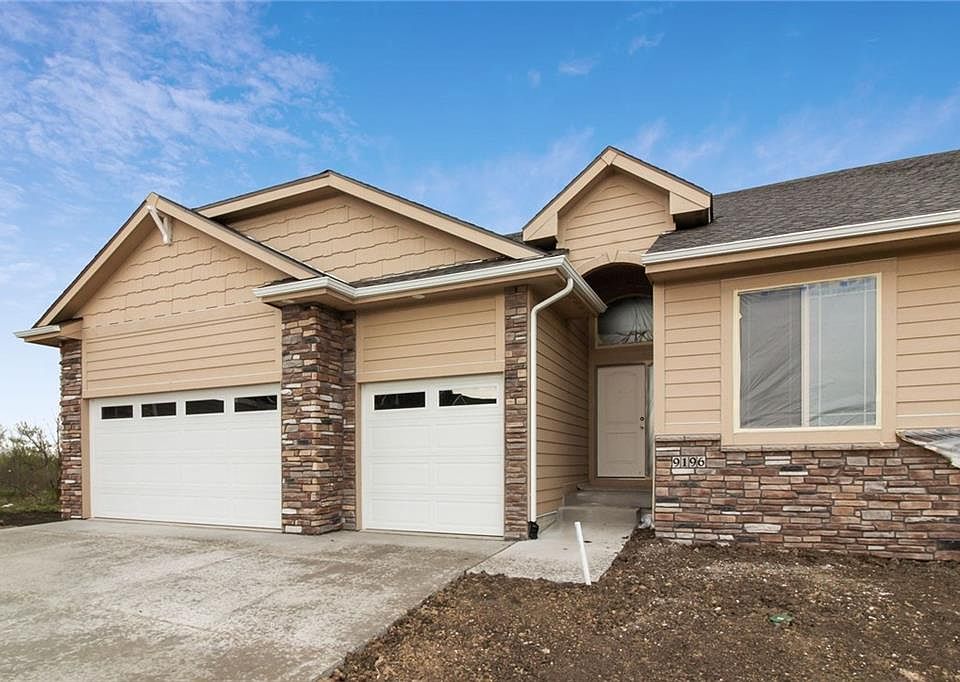 1st image of 9196 Geanna Ct