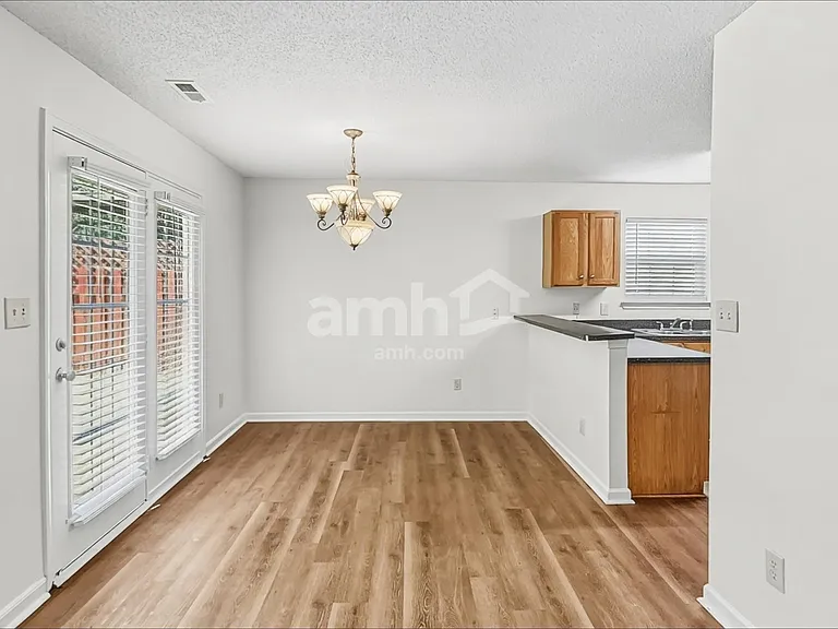 7316 Aragorn Ln — Photo 5