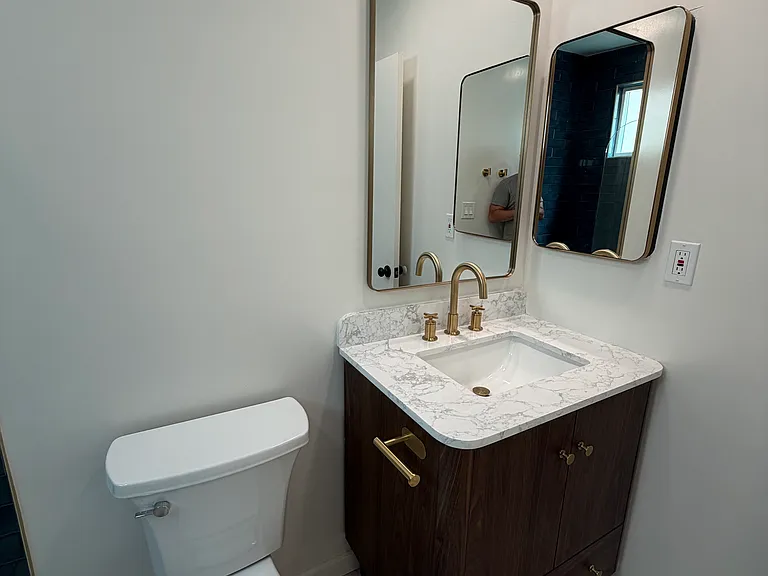 8535 Lookout Mountain Ave — Photo 31