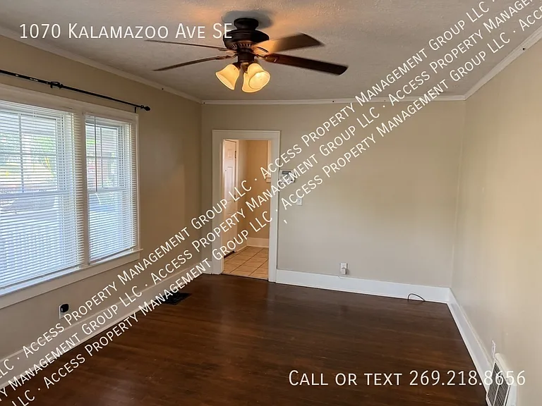 1070 Kalamazoo Ave SE — Photo 6